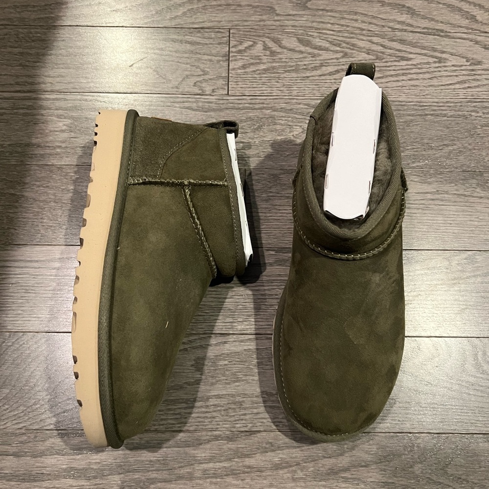 UGG womens ultra mini burnt olive green color womens size - Picture 7 of 8